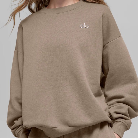 ALO Yoga Tops - Alo Accolade Sweatshirt